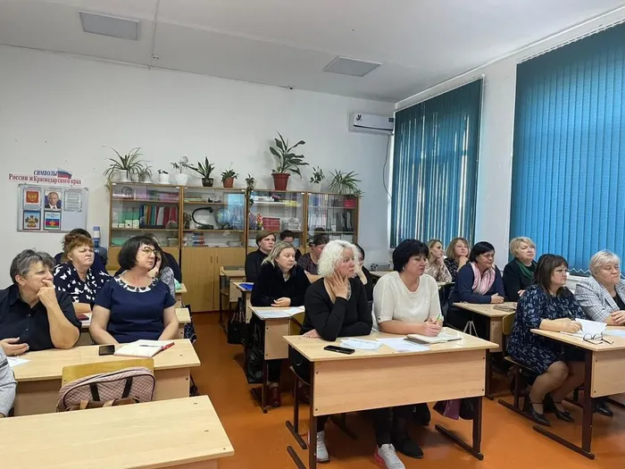 photo_5276310050203361912_y