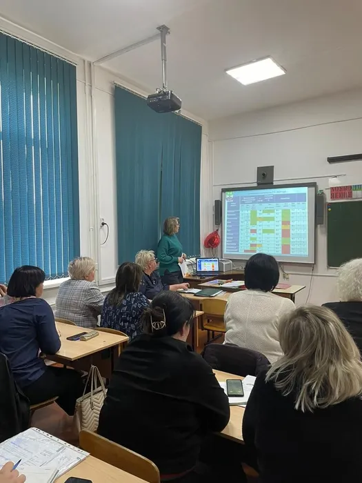 photo_5276310050203361913_y