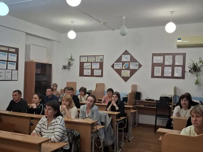 photo_5280544656032730679_y